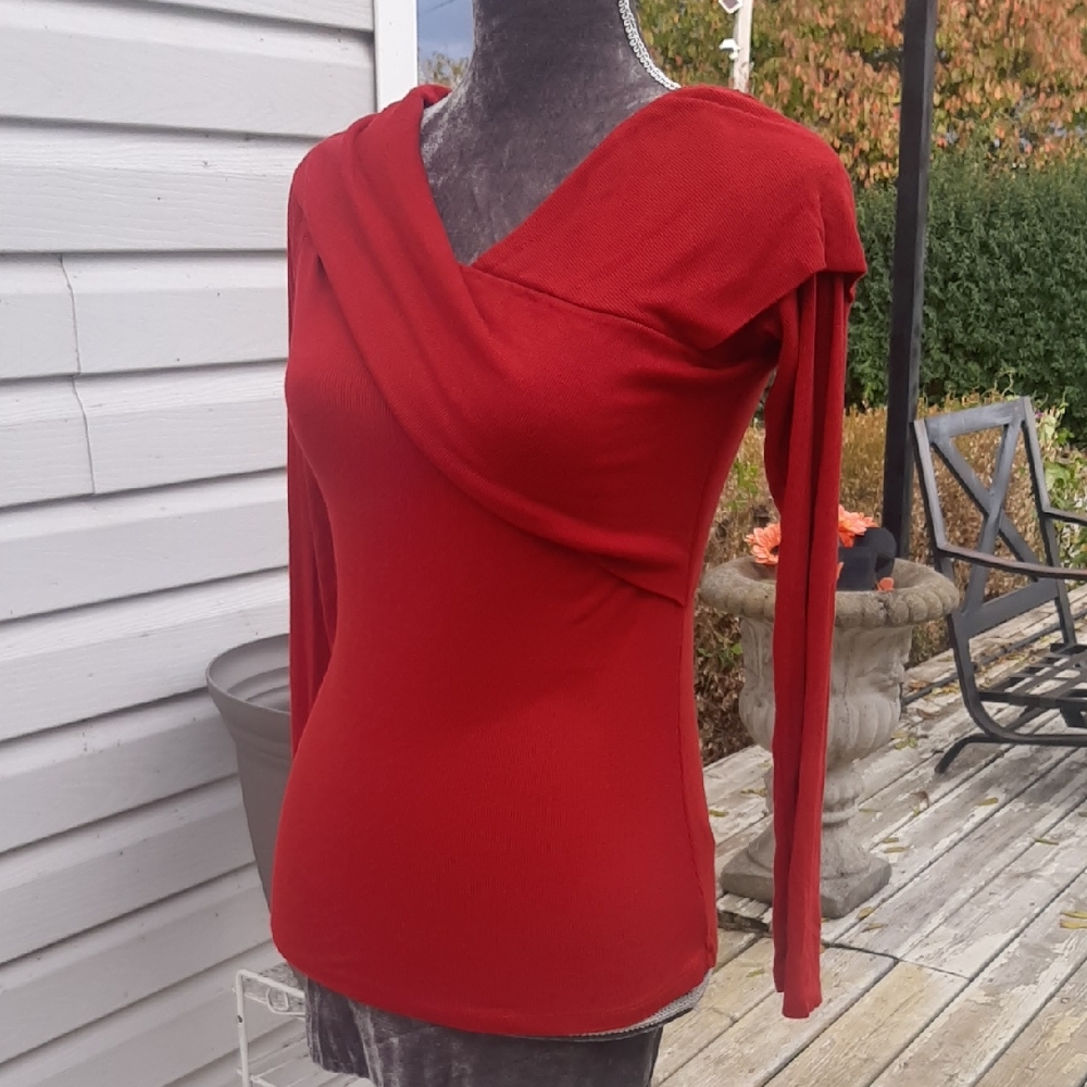 Babaton❤Red❤Jersey Knit Form Fitting Top Size M